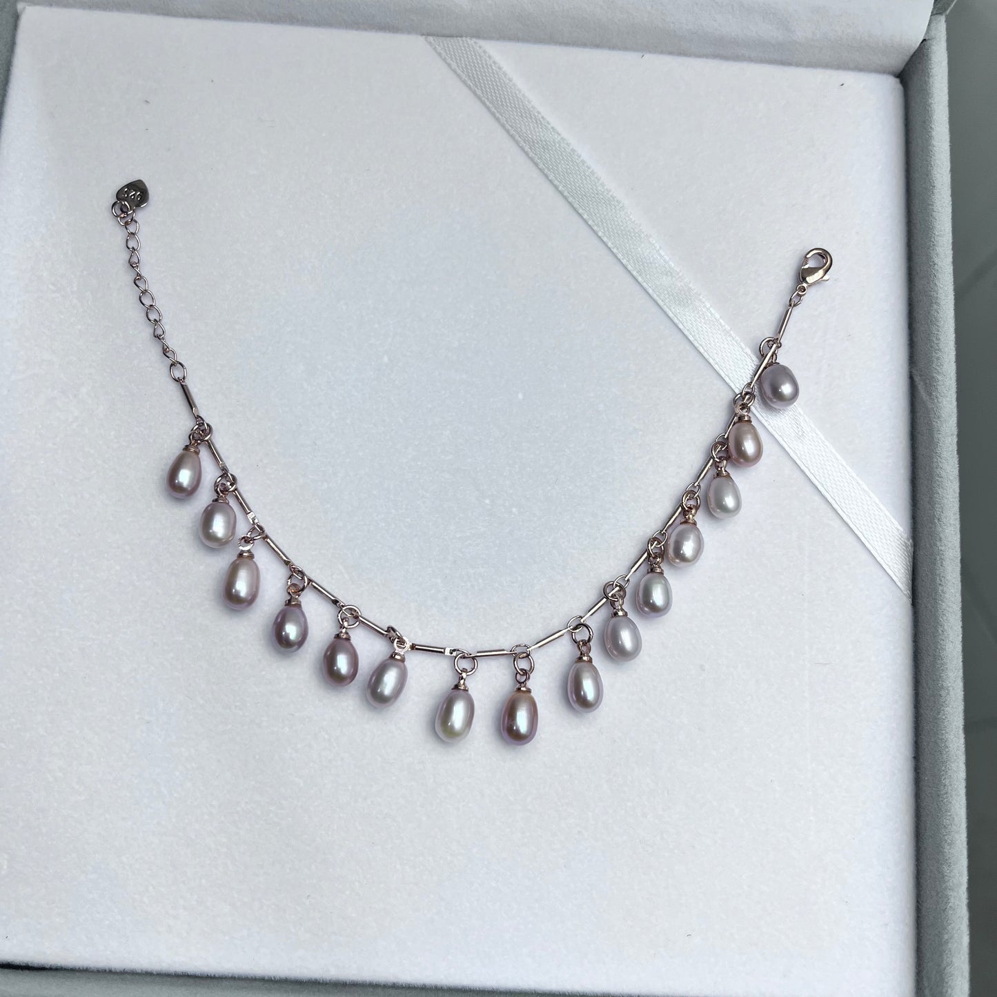 (B010) TASSELS bracelet