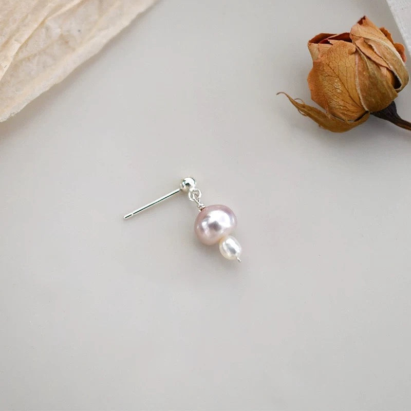 (E059) Pearl sterling silver stud & earrings