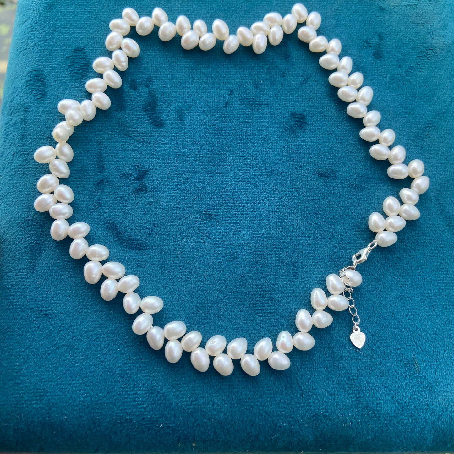 (N041)White necklace usd70