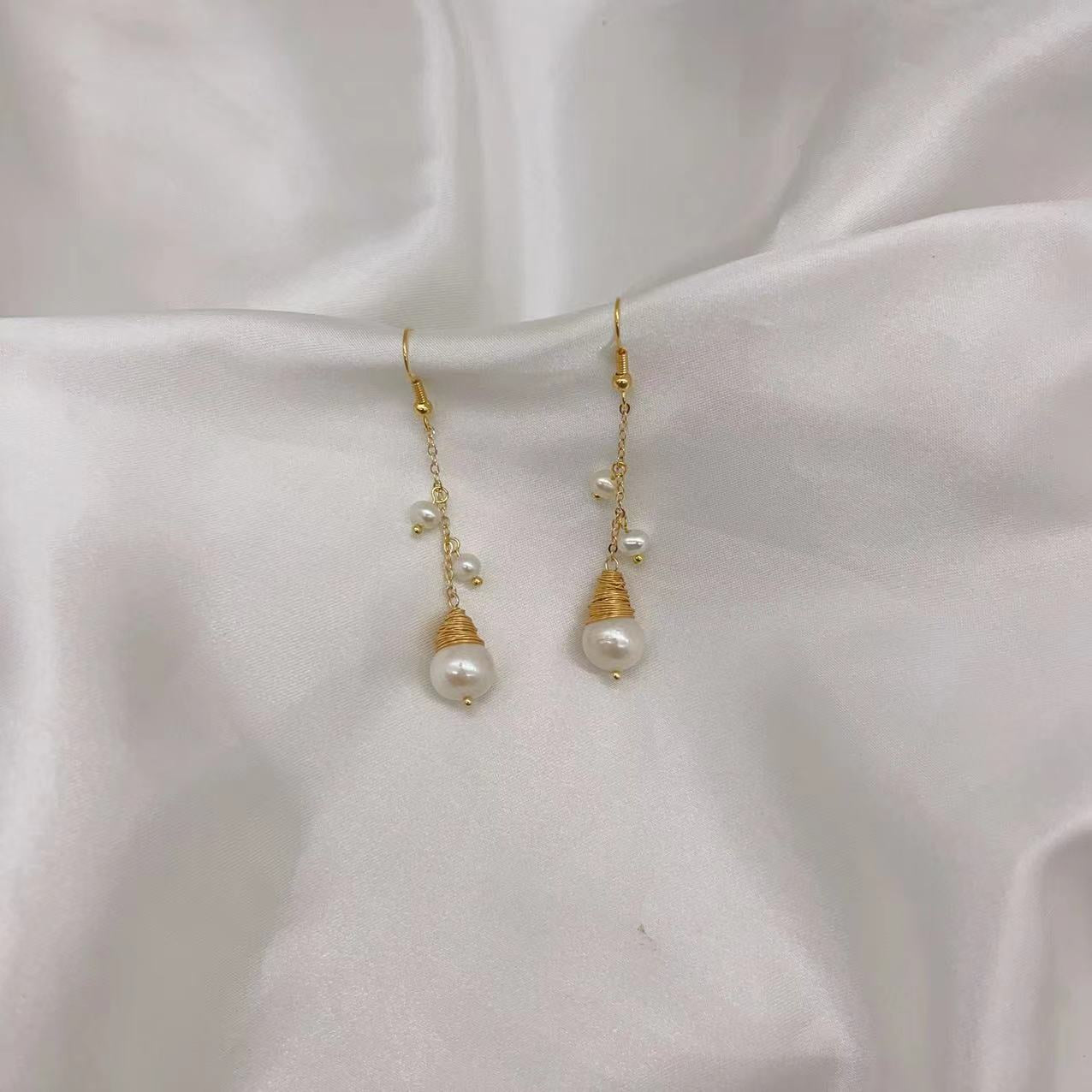 (E039)Tassel stud earrings A1-9