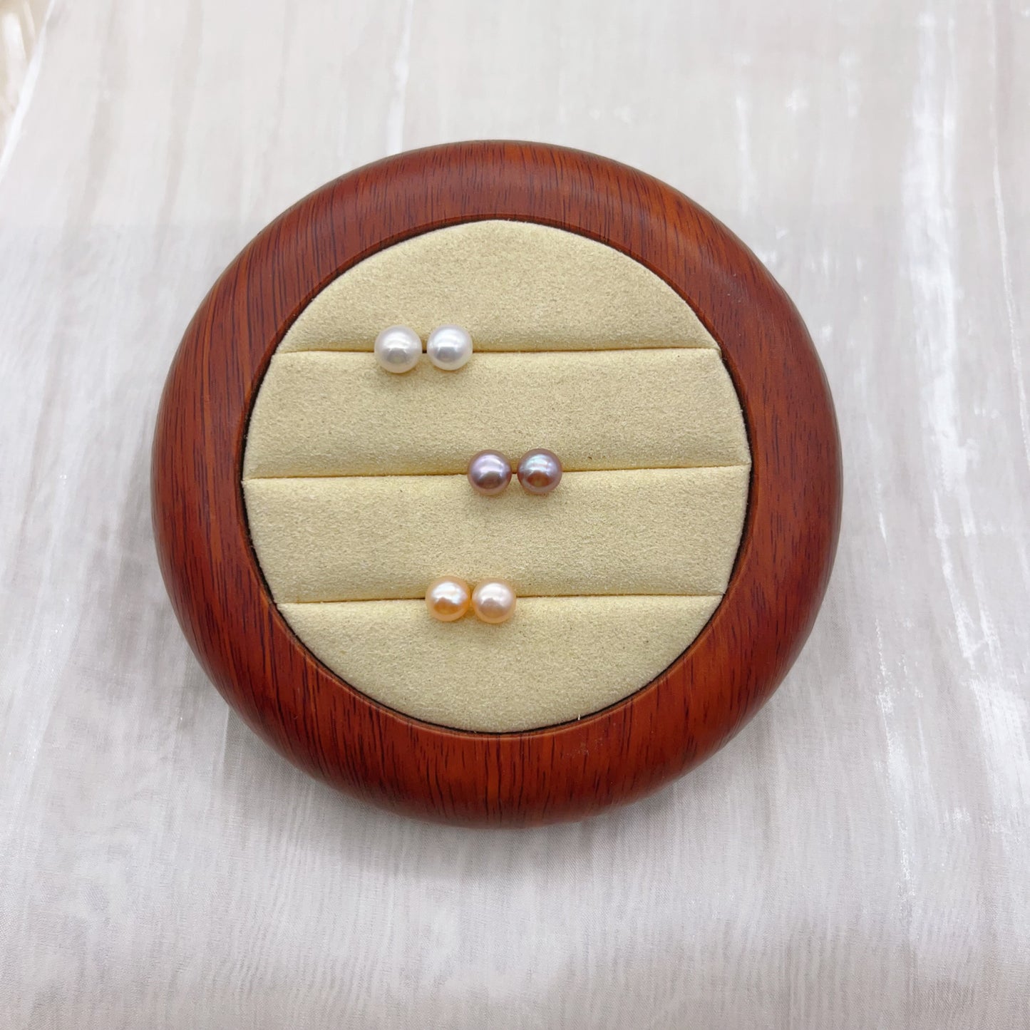 E71 Sterling sliver  pearl stud  20$ for 3 pairs  freshwater pearl