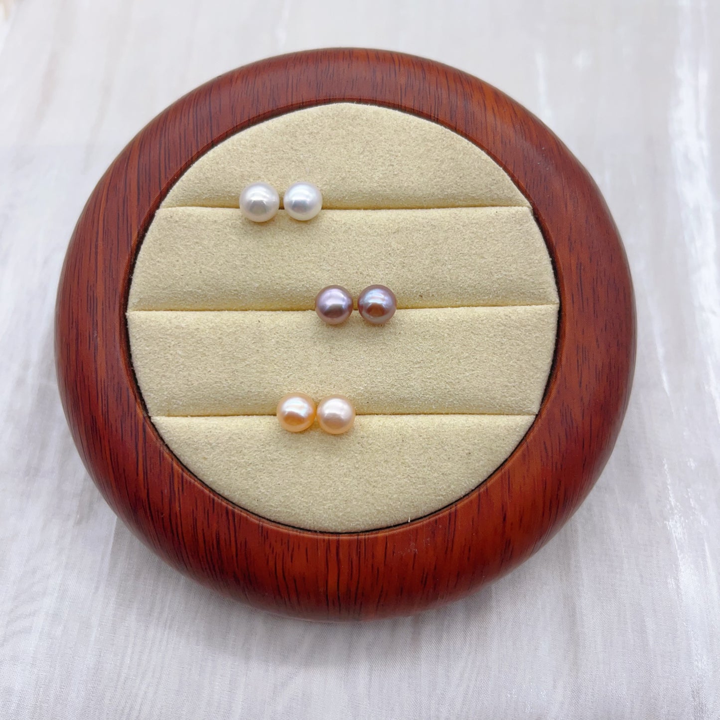 E71 Sterling sliver  pearl stud  20$ for 3 pairs  freshwater pearl