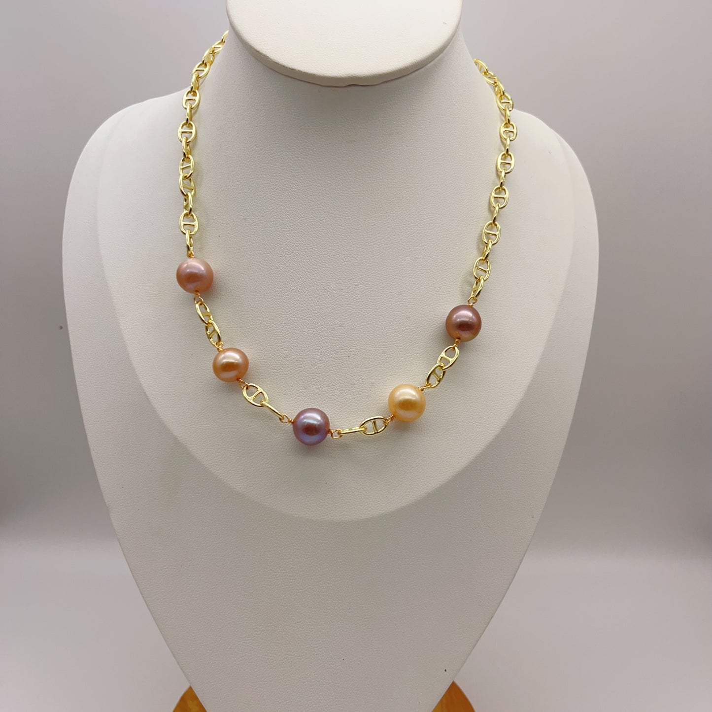 (J053)   Edison pearl set