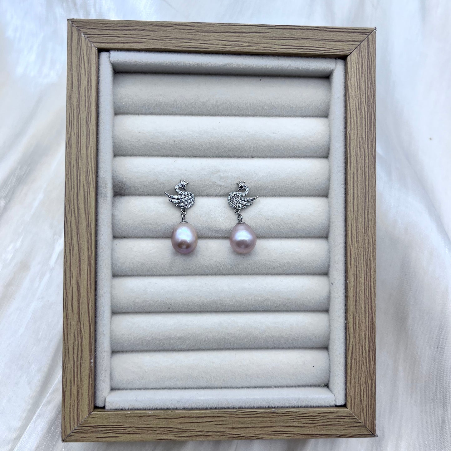 E72 S925 silver swan earrings