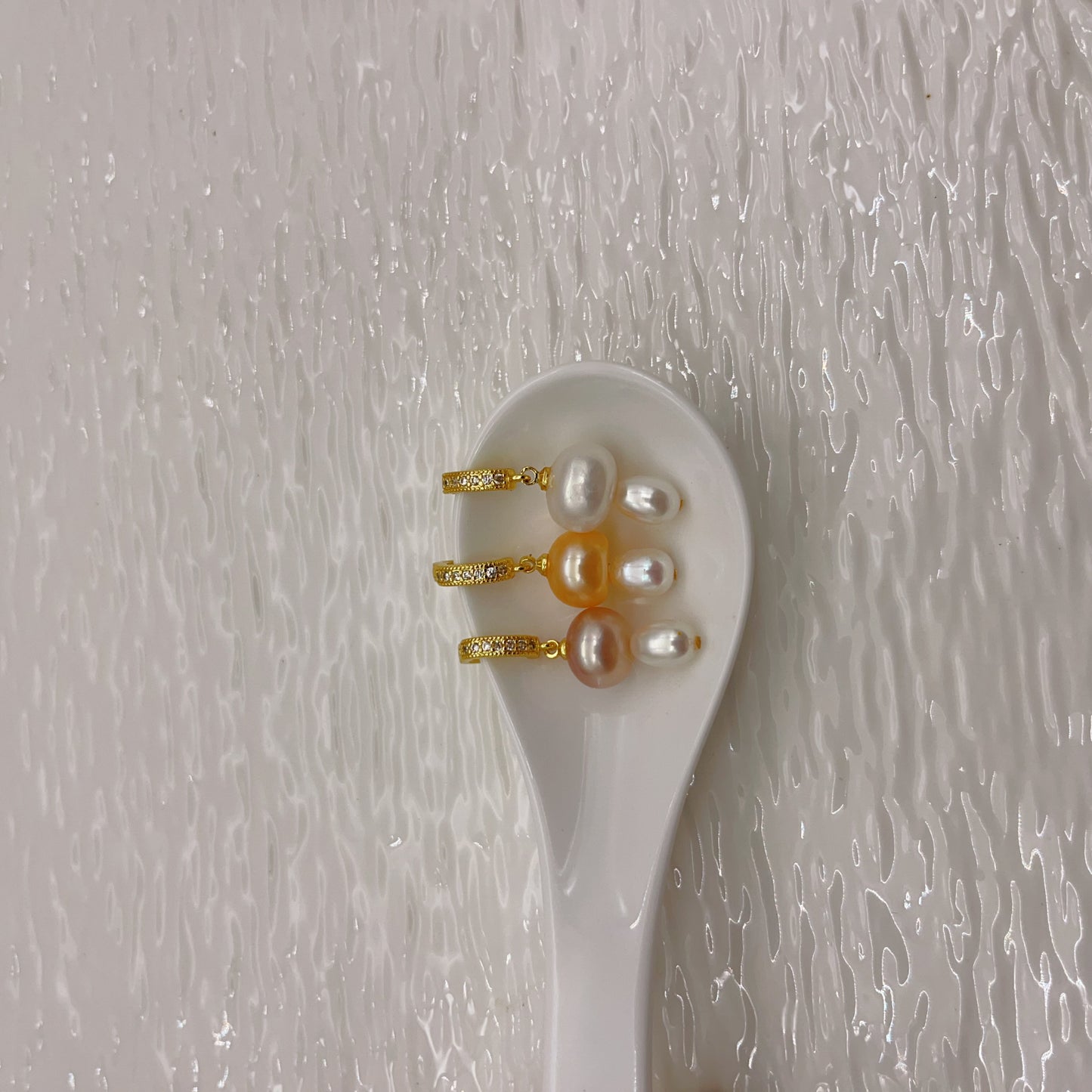 (P011) mushroom pearl pendant