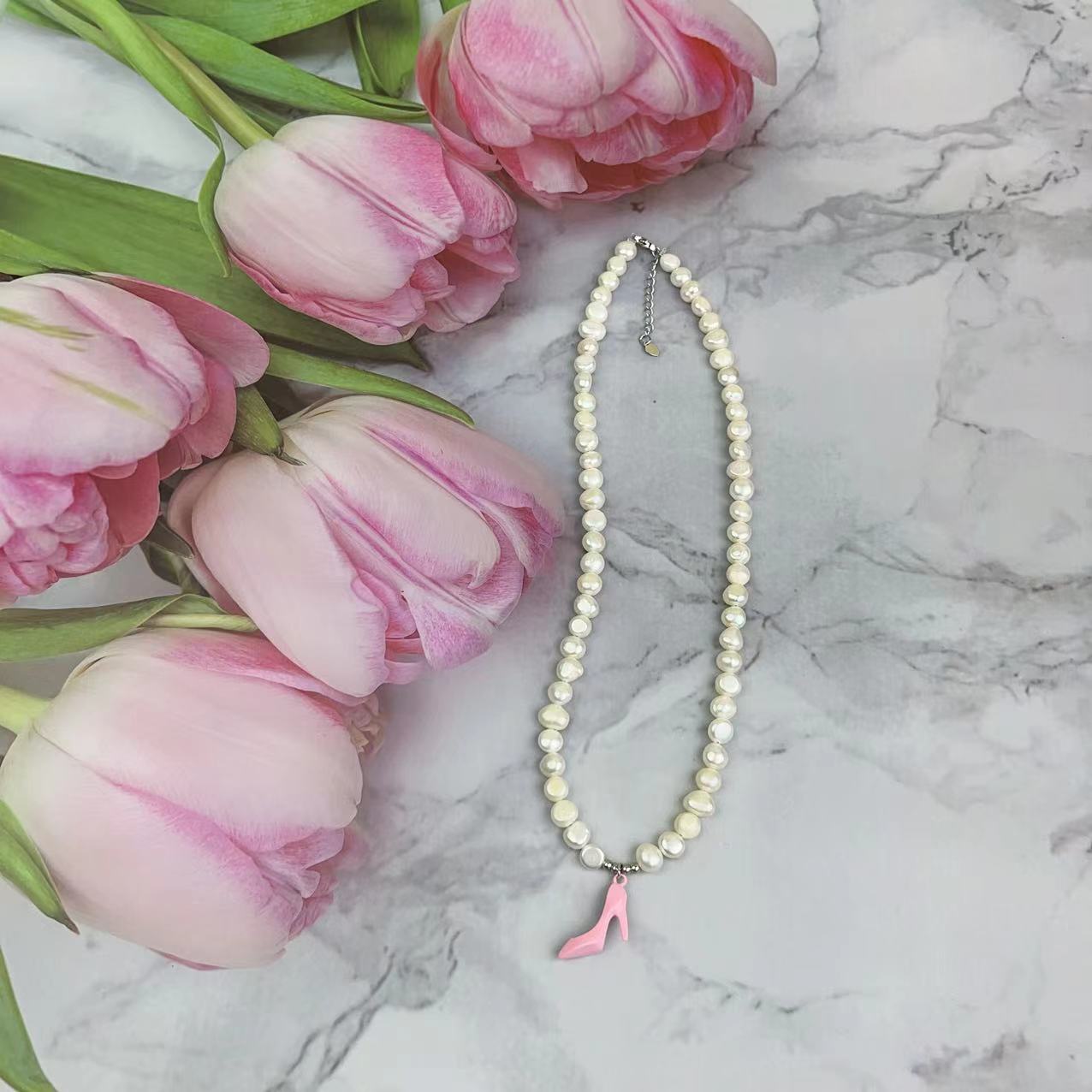 (J012)  High heels and cat Pearl Jewelry set