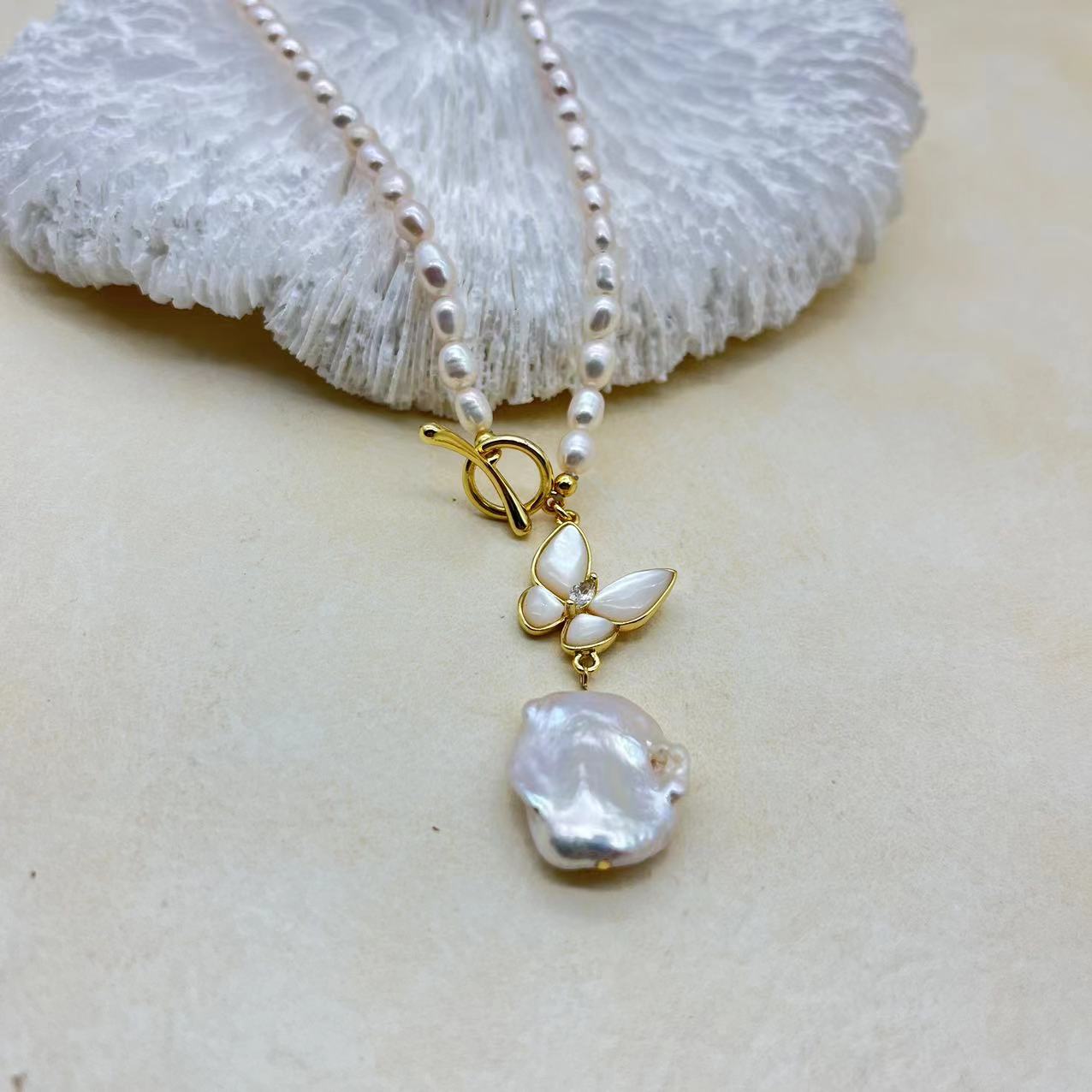 (N045)Freshwater pearl pendant necklace