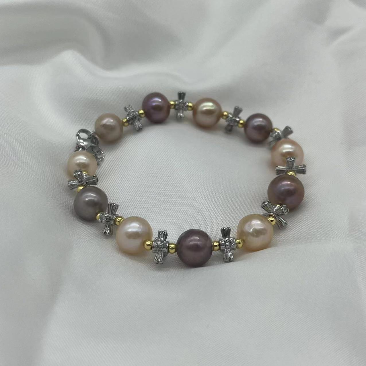 (B049) Edison and cross bead bracelet
