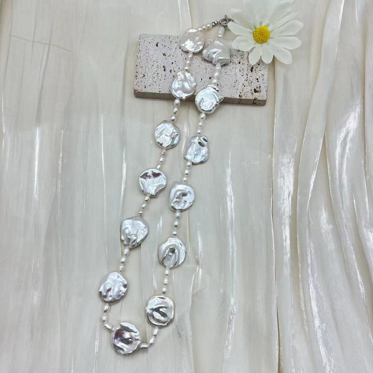 (N102)Petaled Baroque pearl and rice pearl long necklace