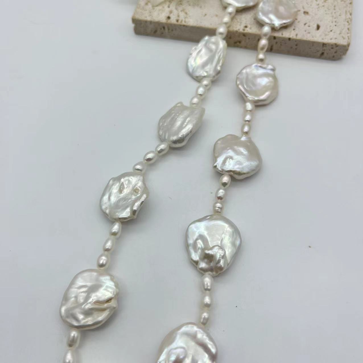 (N102)Petaled Baroque pearl and rice pearl long necklace