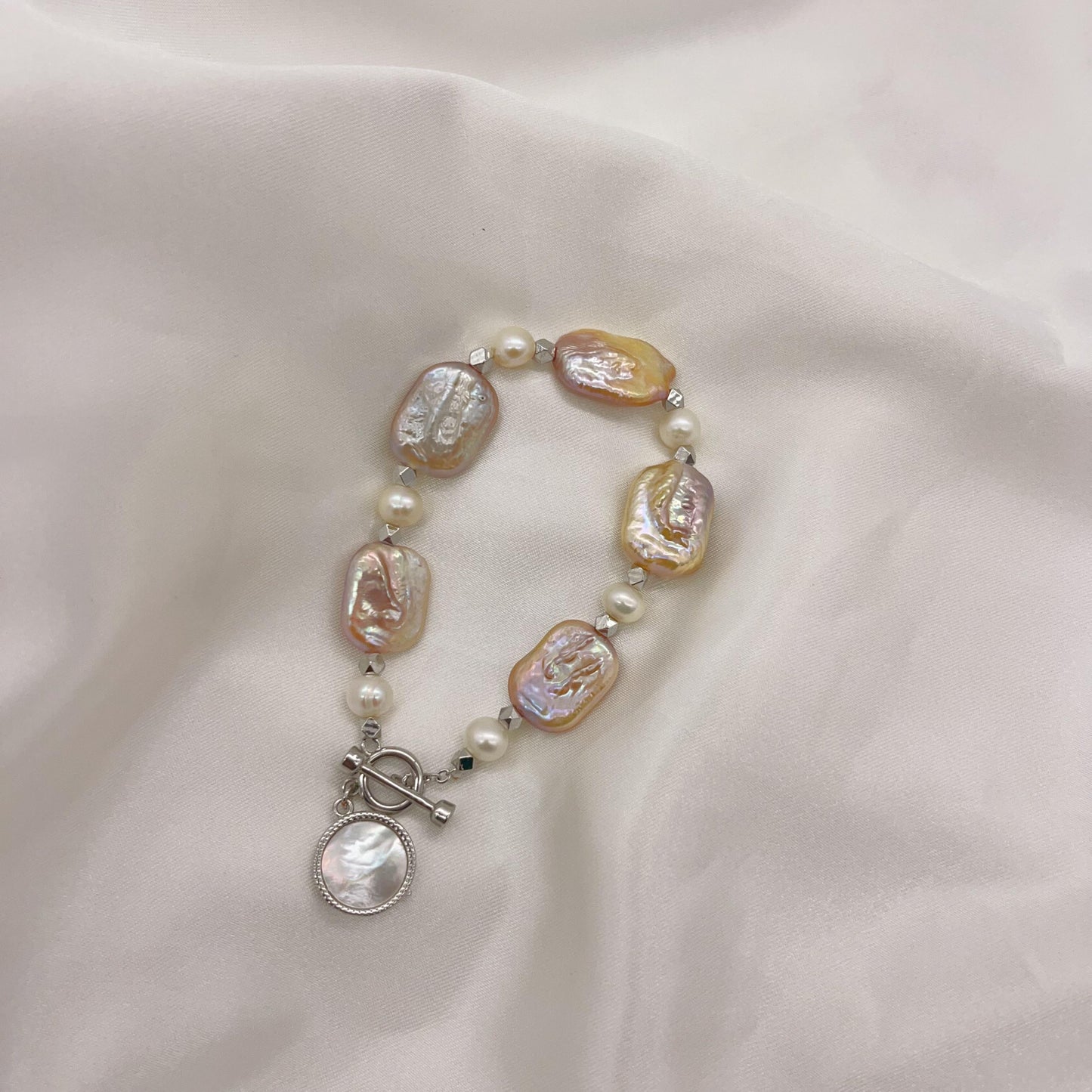 (B016) Rectangle pearl bracelet