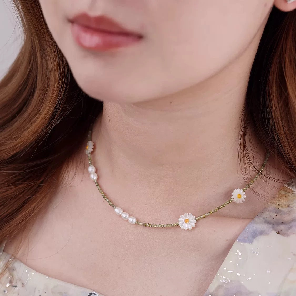 (J002)Light Green olivine & daisy Freshwater Pearl Set