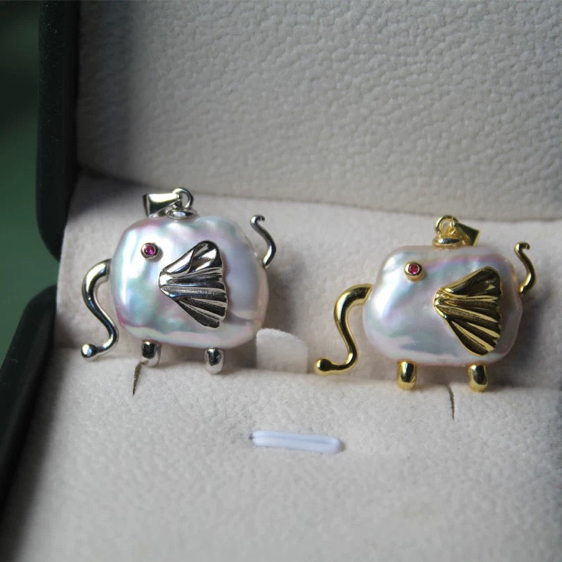 (P006) elephant pearl pendant/S925