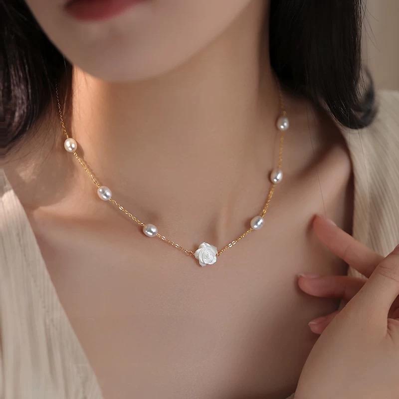 (N107)Rose pearl necklace/babybreath pearl necklace