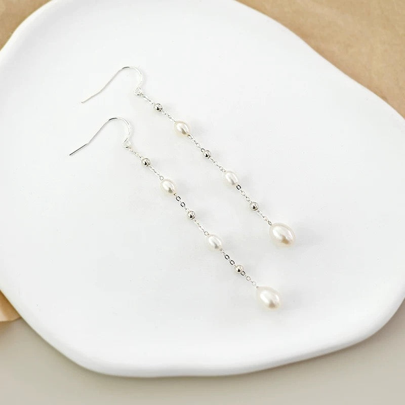 (E072) Pearl sterling silver stud earrings