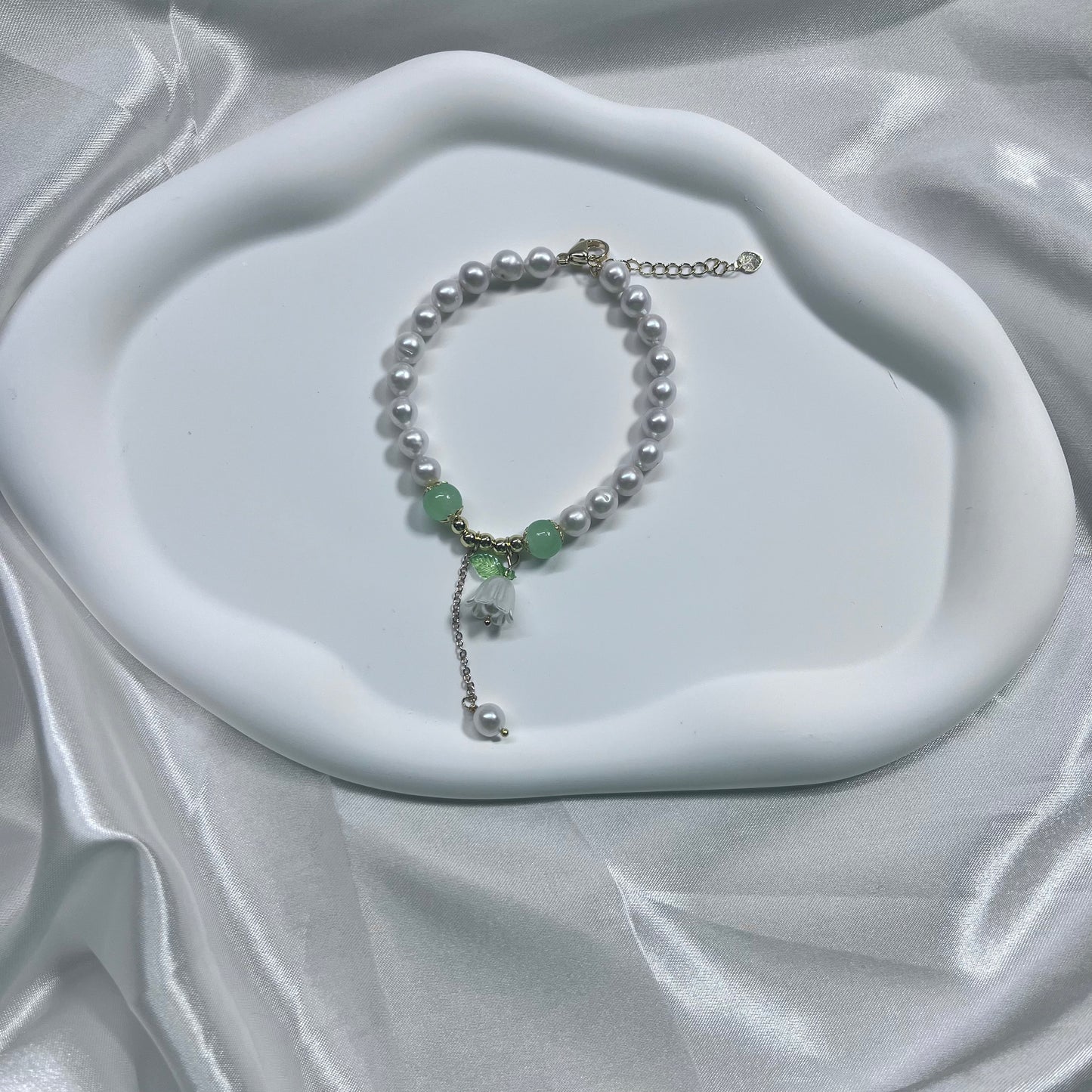(B030) Lily of the valley bracelet