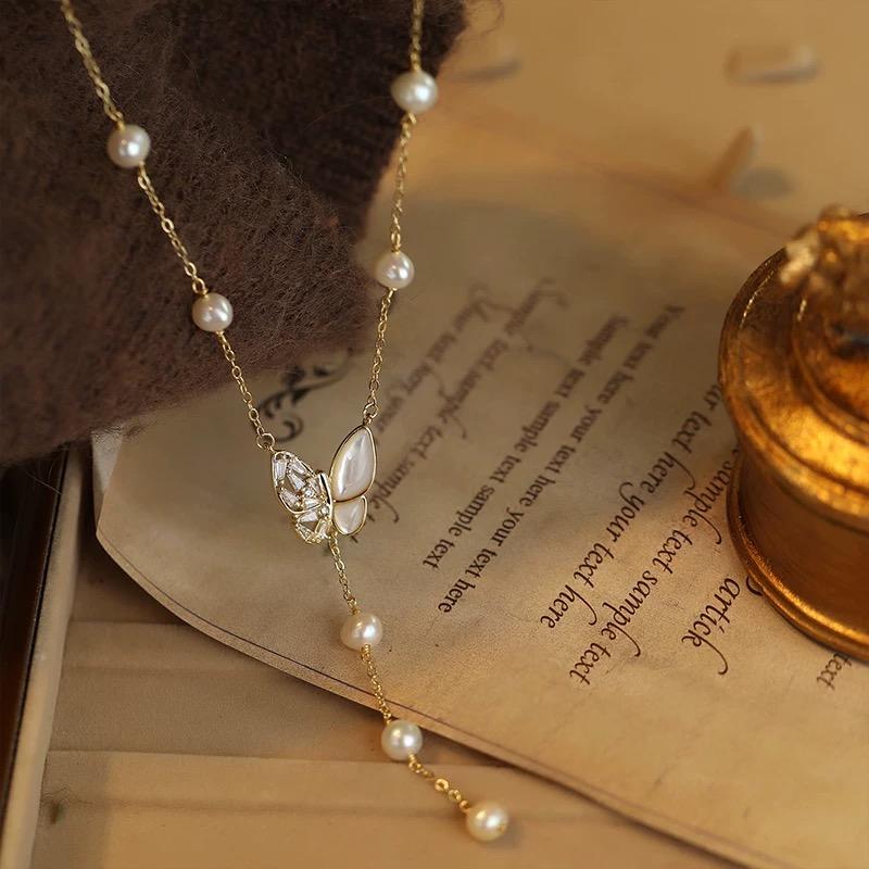 (N022)Butterfly pearl necklace/Adjustable Pearl Necklace