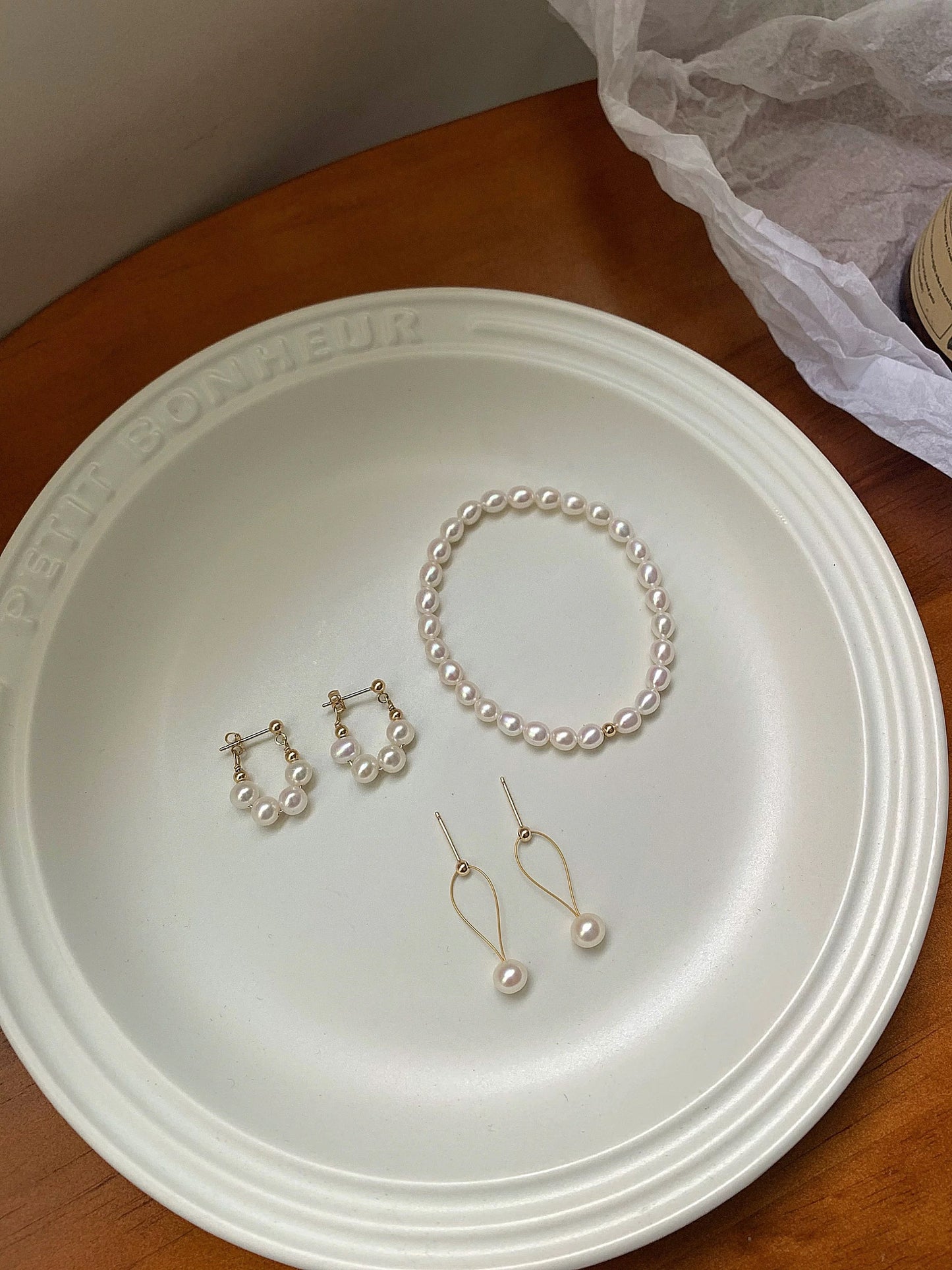 (E056) Pearl sterling silver stud earrings