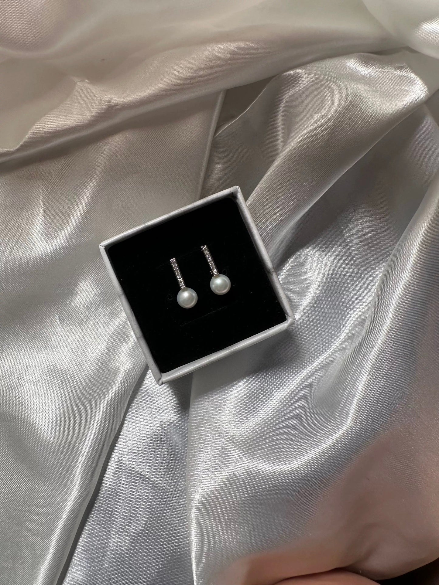 (J001)  S925 Silver balance beam Pearl set Pendant & stud