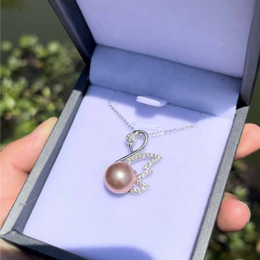 (P012) Swan pendant/ fresh water pearl  Anniversary Wedding  gift