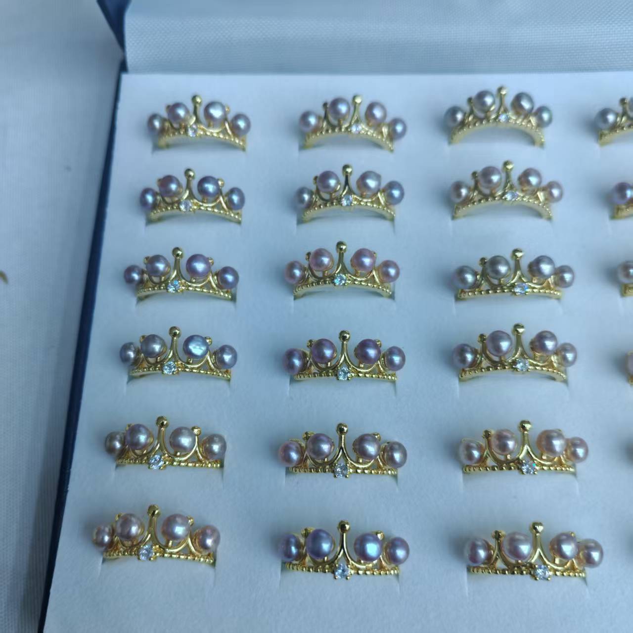 (R002) ring