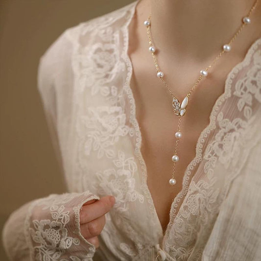 (N022)Butterfly pearl necklace/Adjustable Pearl Necklace