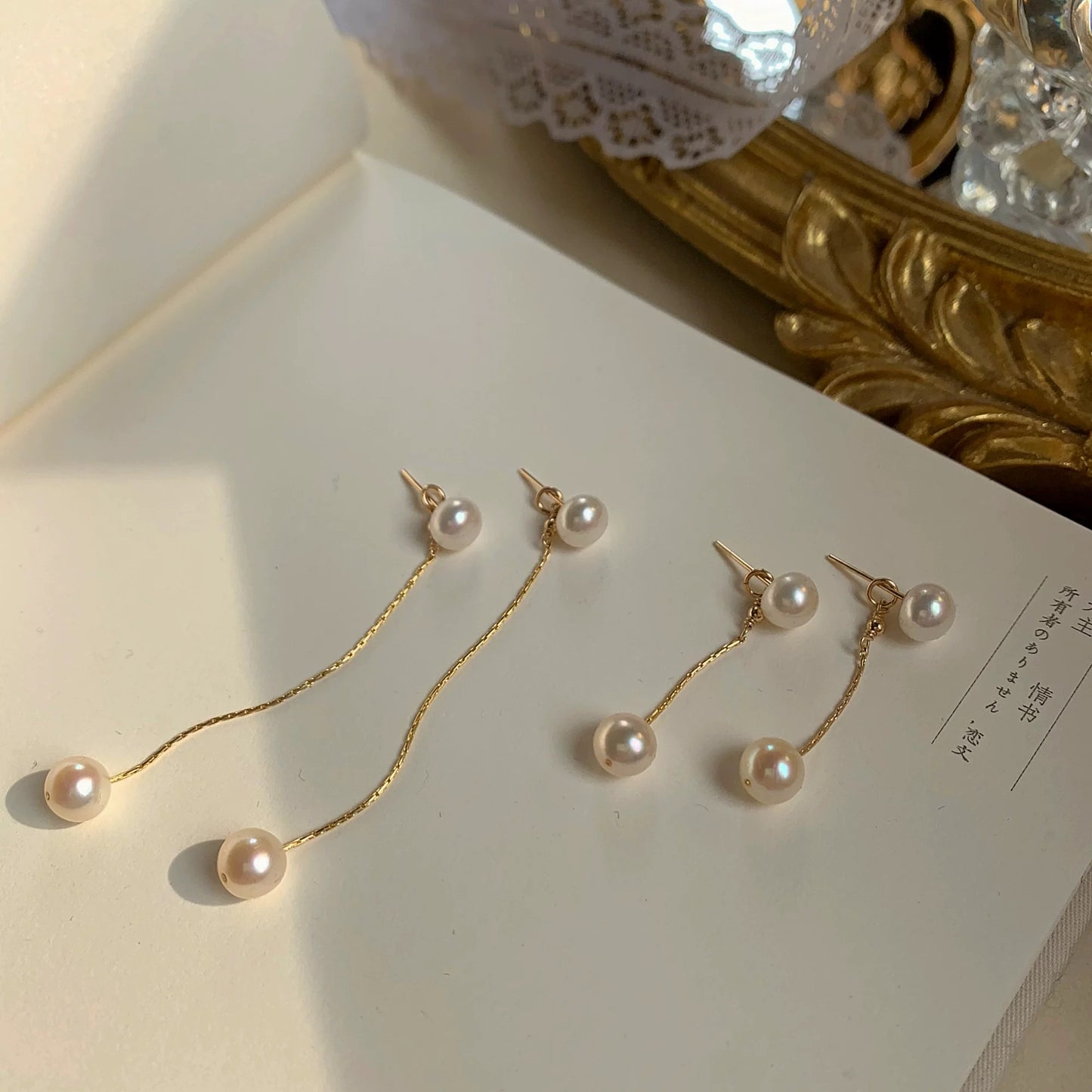 (E054) Pearl dangling  earrings
