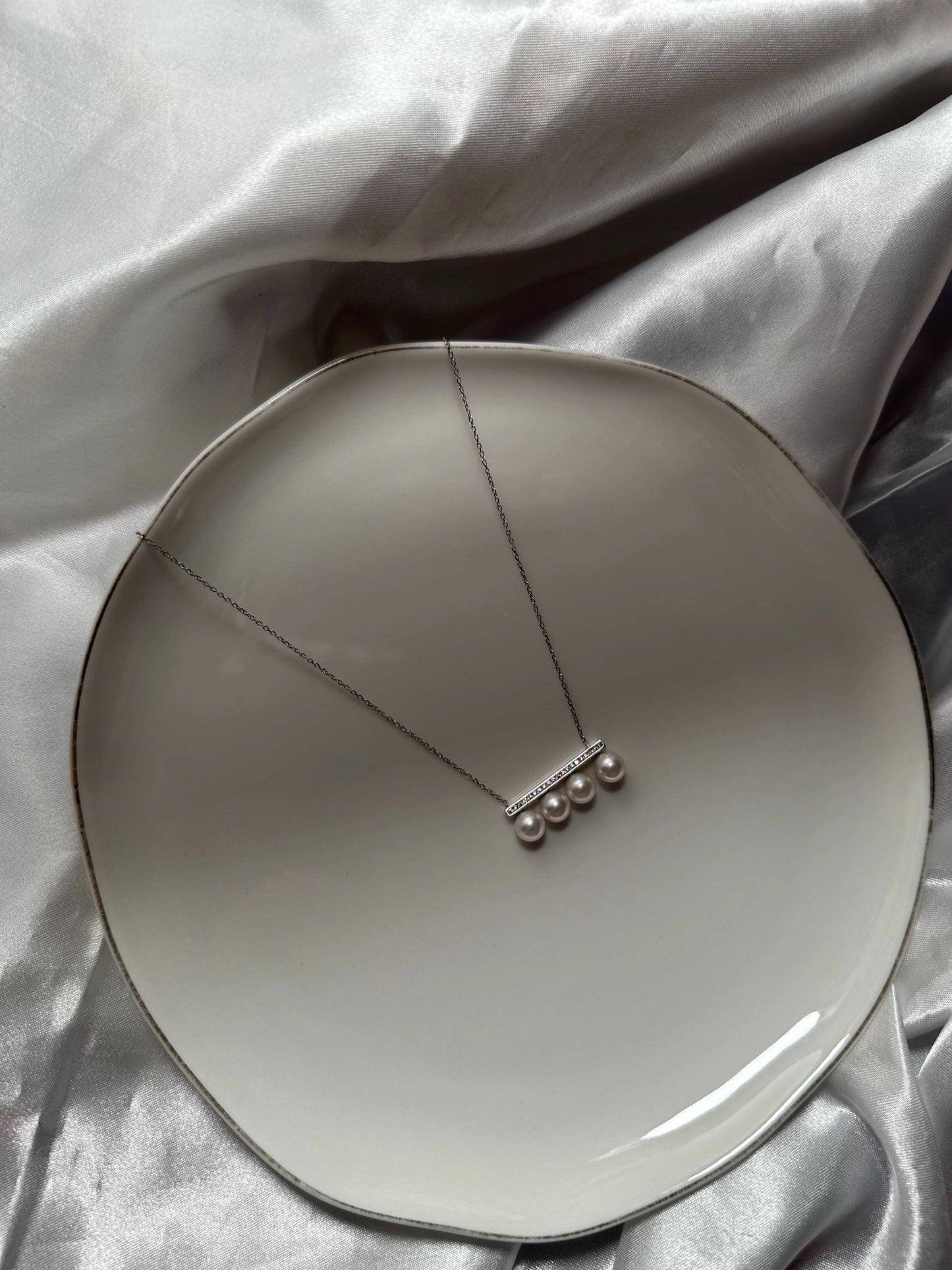 (J001)  S925 Silver balance beam Pearl set Pendant & stud