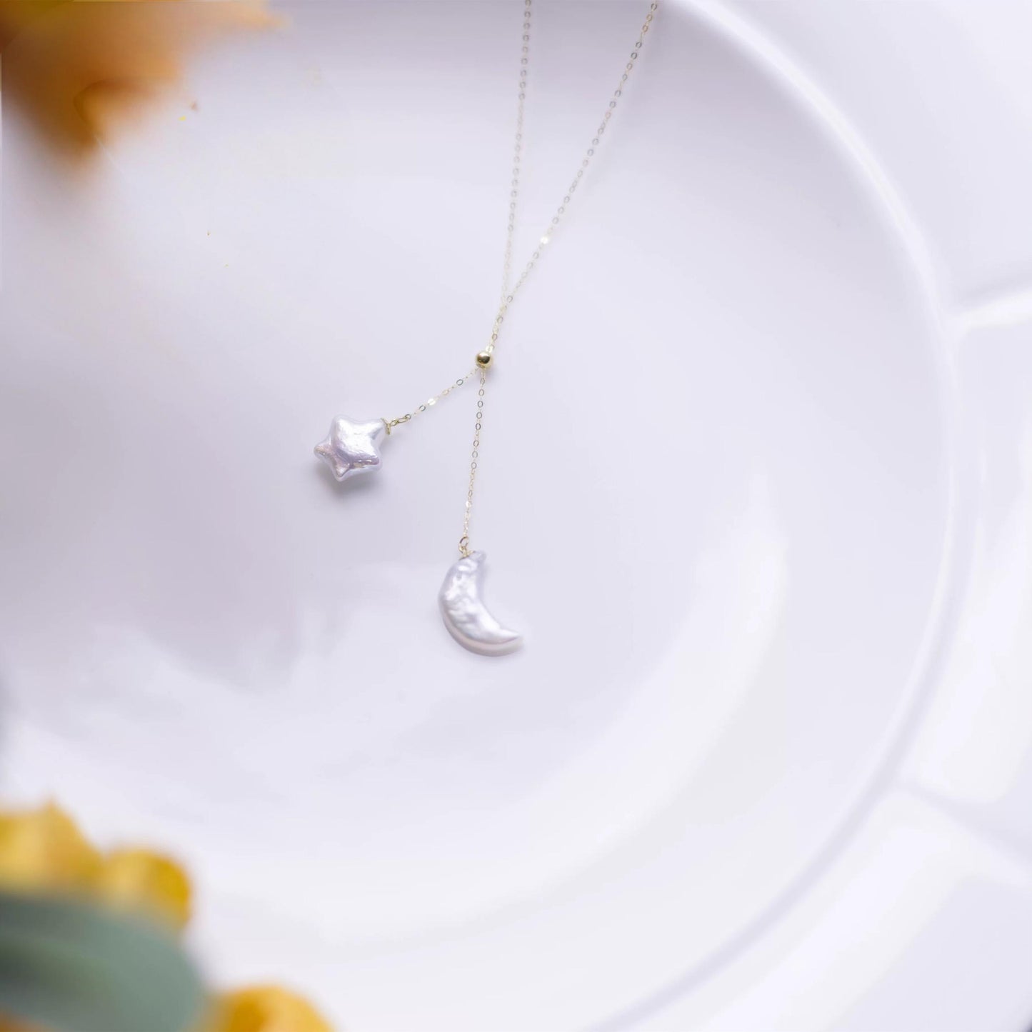 (P041) Star and moon pendant