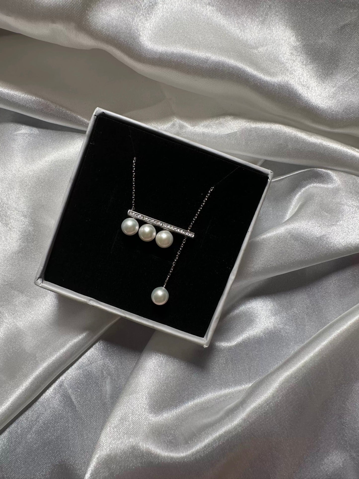 (J001)  S925 Silver balance beam Pearl set Pendant & stud