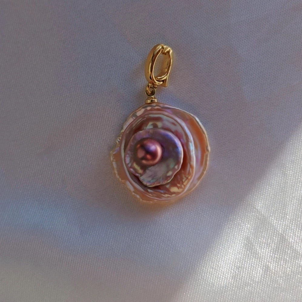 (P021) Petal pearl pendant /contain chain /S925