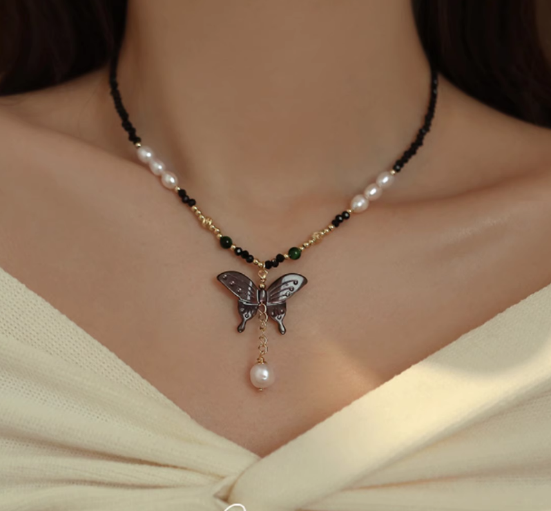 (N015)Black butterfly pearl necklace/Freshwater Pearl Necklace