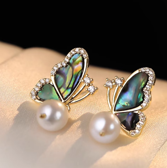 (J011)  Butterfly freshwater pearl set/pendant & stud &  ring