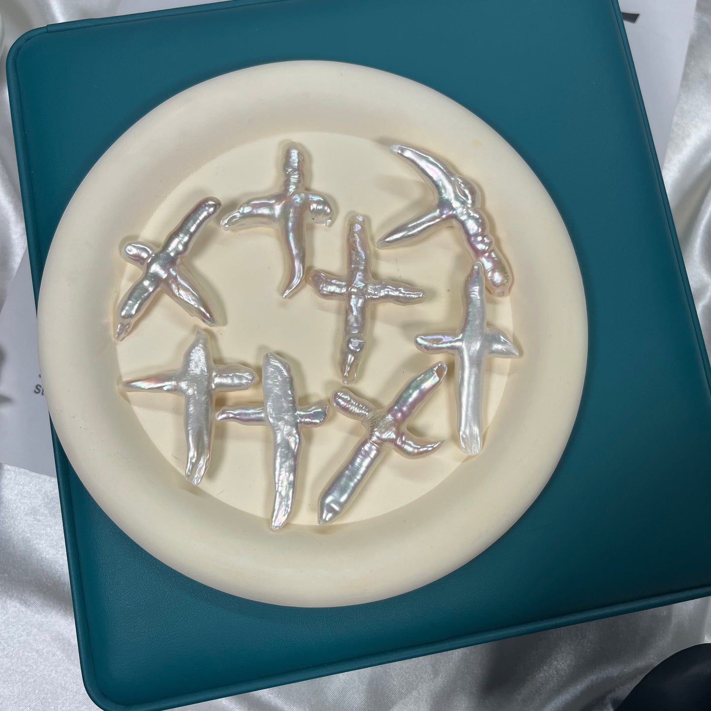 Cross shape loose pearls promotion