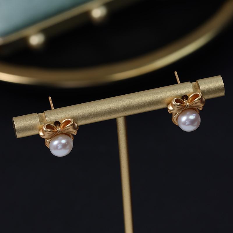 (E037) Bow pearl stud earrings