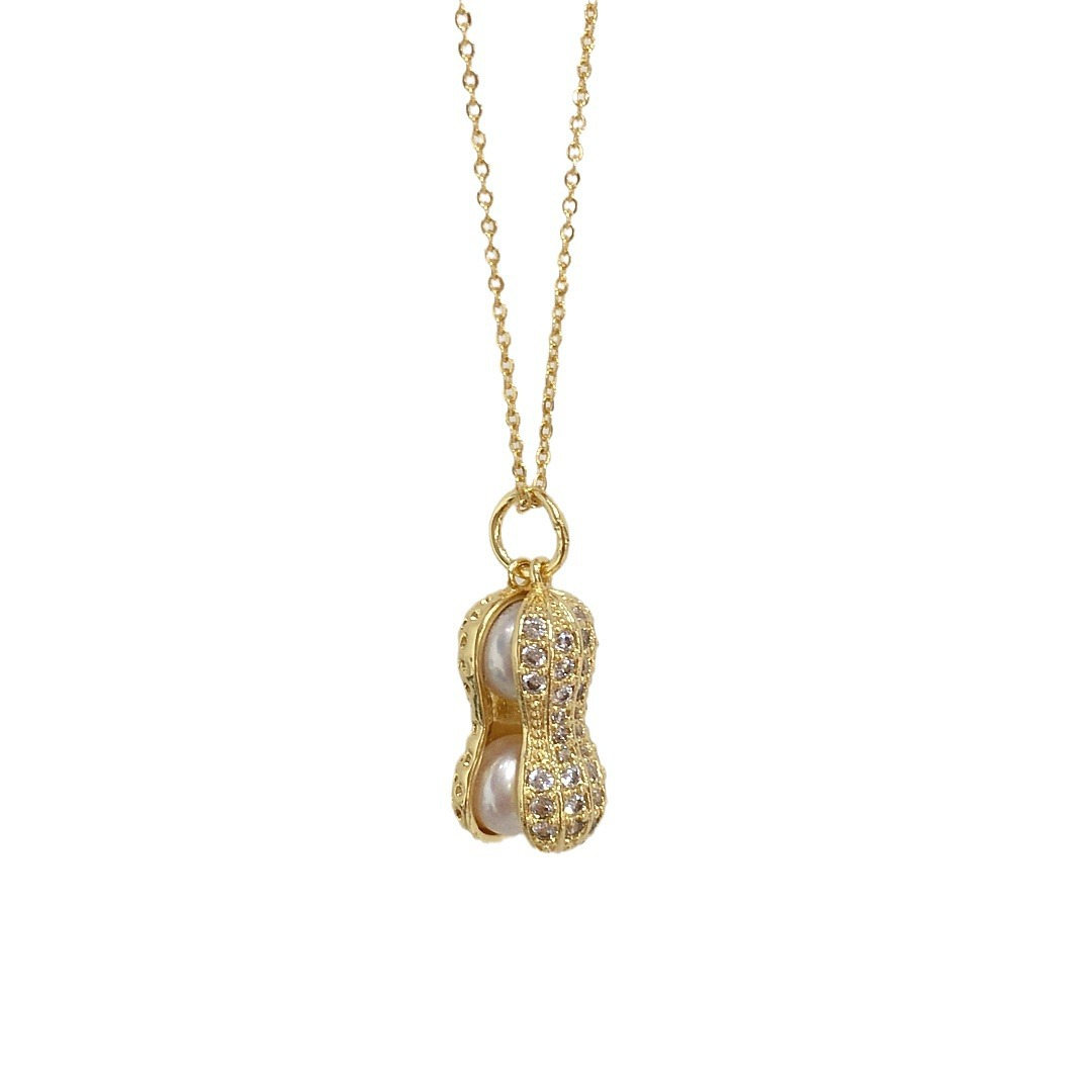 (P009) Peanut pendant