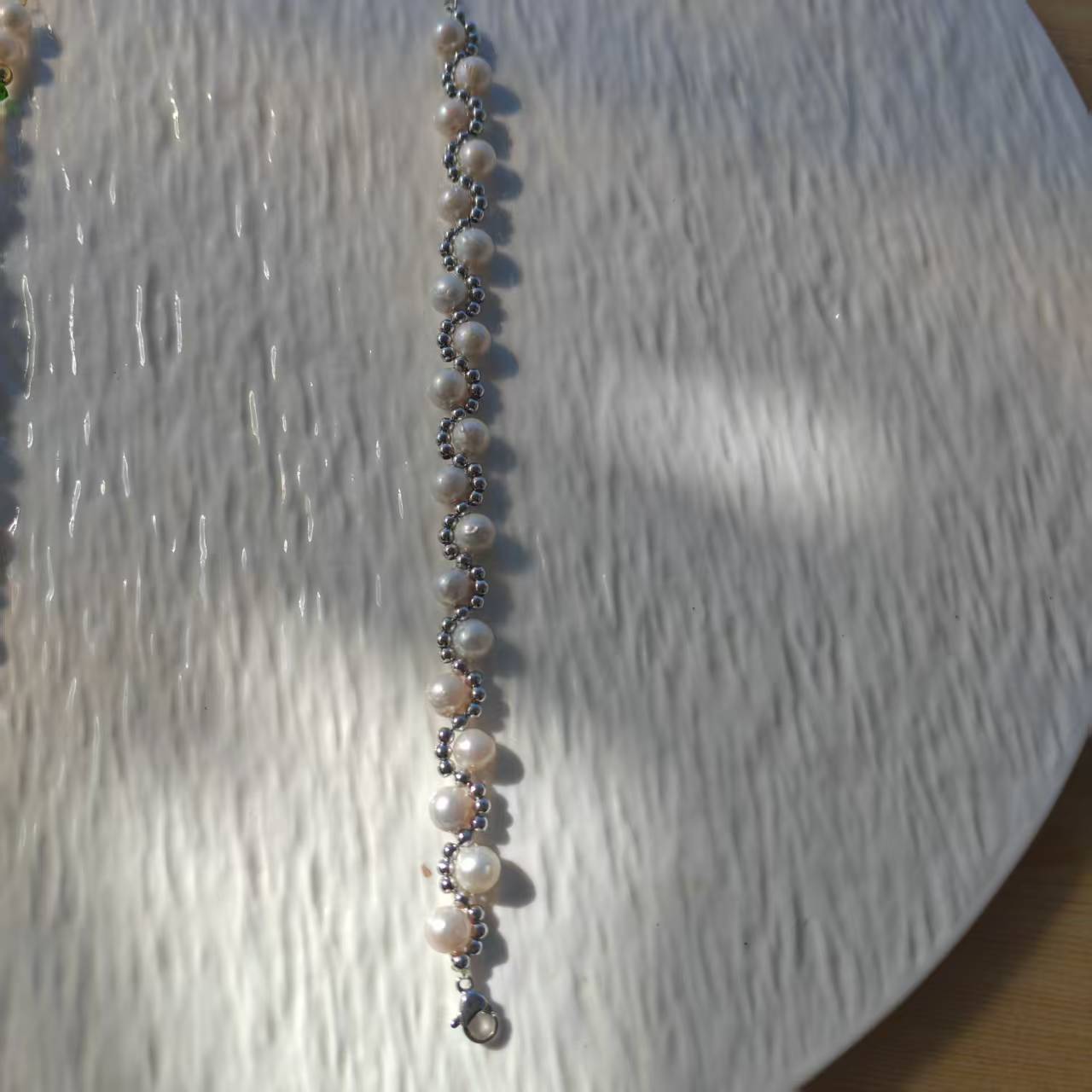 (B028) pearl  bracelet