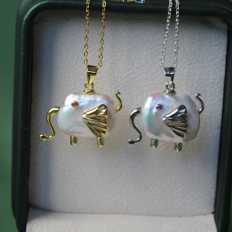 (P006) elephant pearl pendant/S925