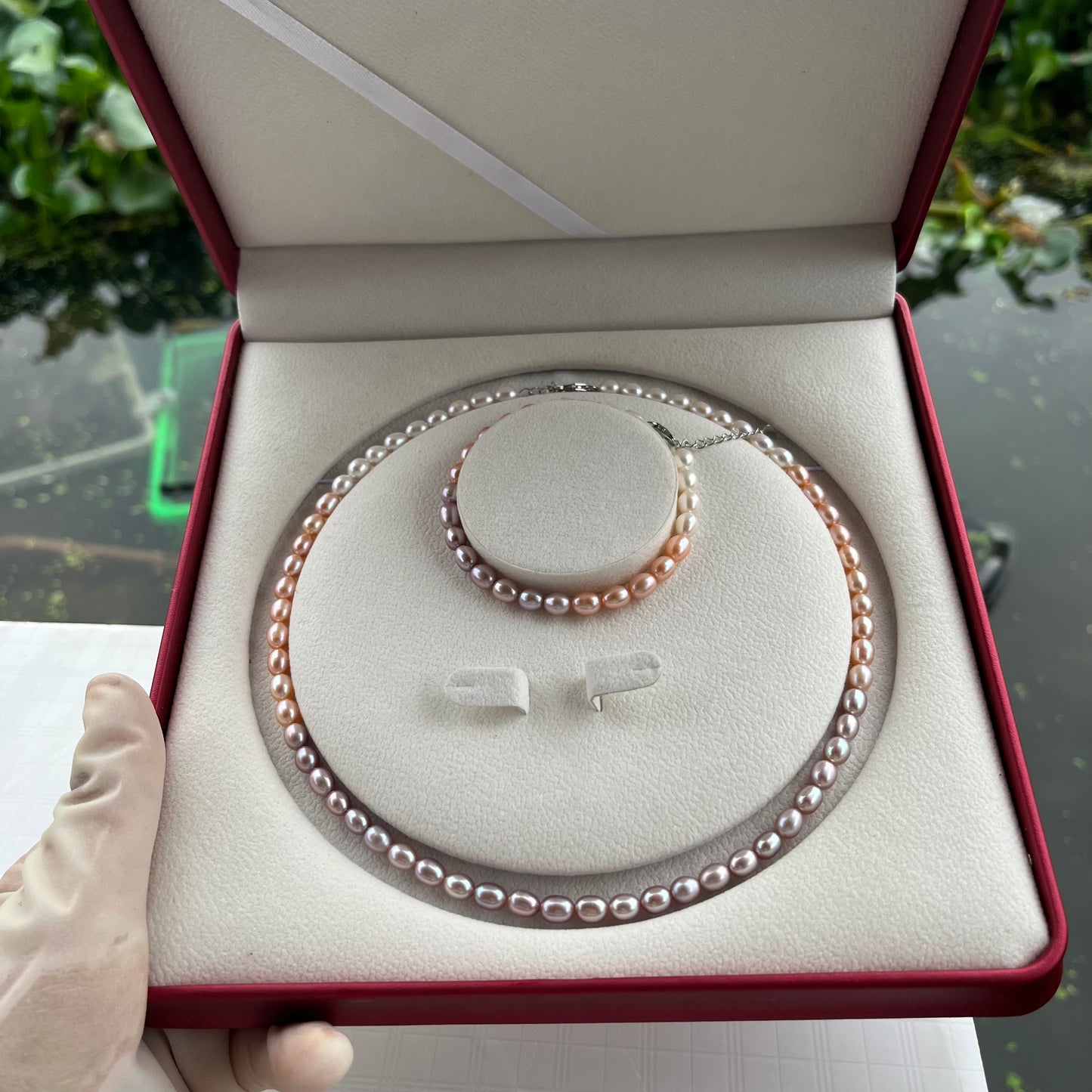 (J073) Necklace and bracelet  full pearl set