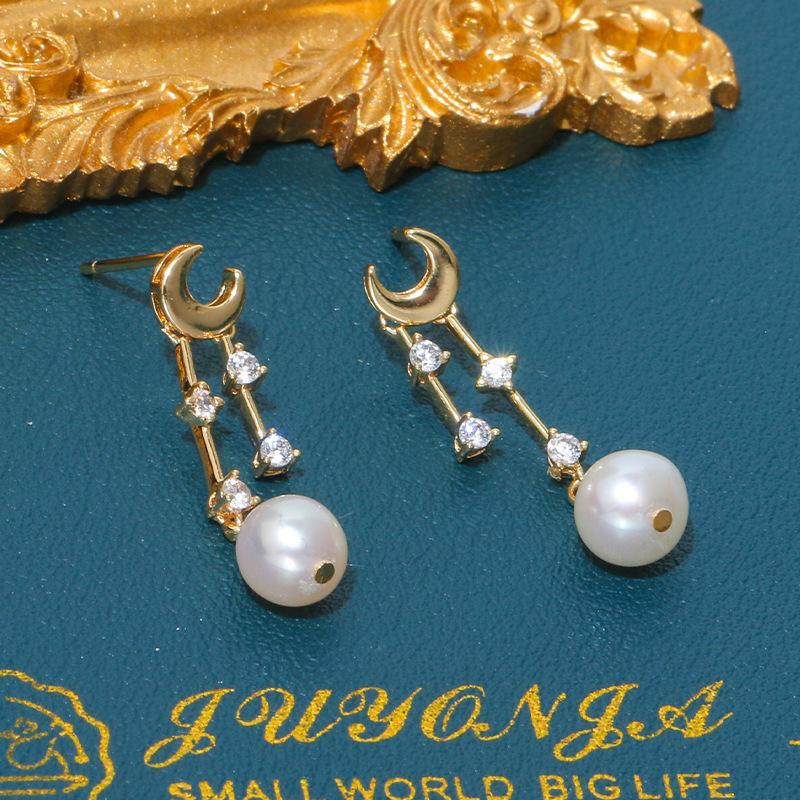 (E045) Moon and star Pearl earrings