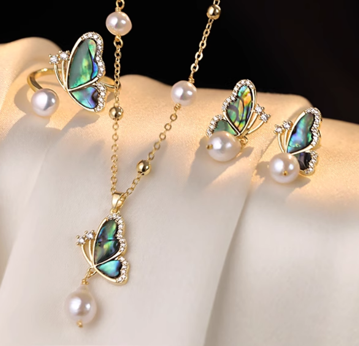 (J011)  Butterfly freshwater pearl set/pendant & stud &  ring