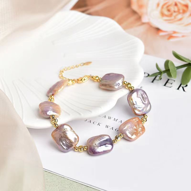 (B017) Rectangle baroque bracelet