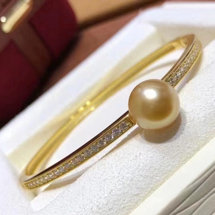 (B013) South sea golden pearl saltwater 5A quality bracelet S925 Silver