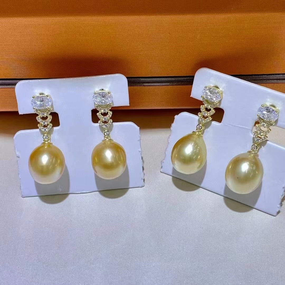 (E019)  South Sea Golden Pearl Saltwater Pearl Earrings Set in 18k Gold