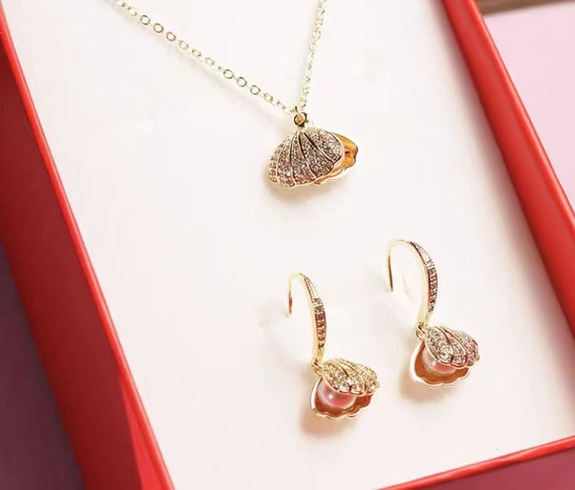 (J034)  Star Pearl set--Pendant & Earring