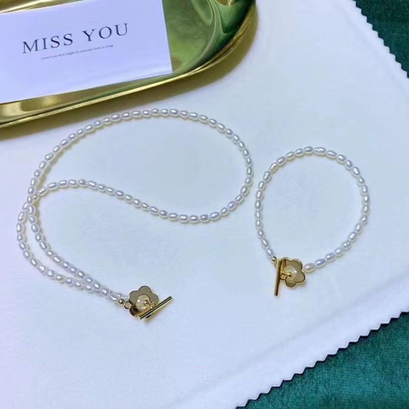 (J030)  Pearl set