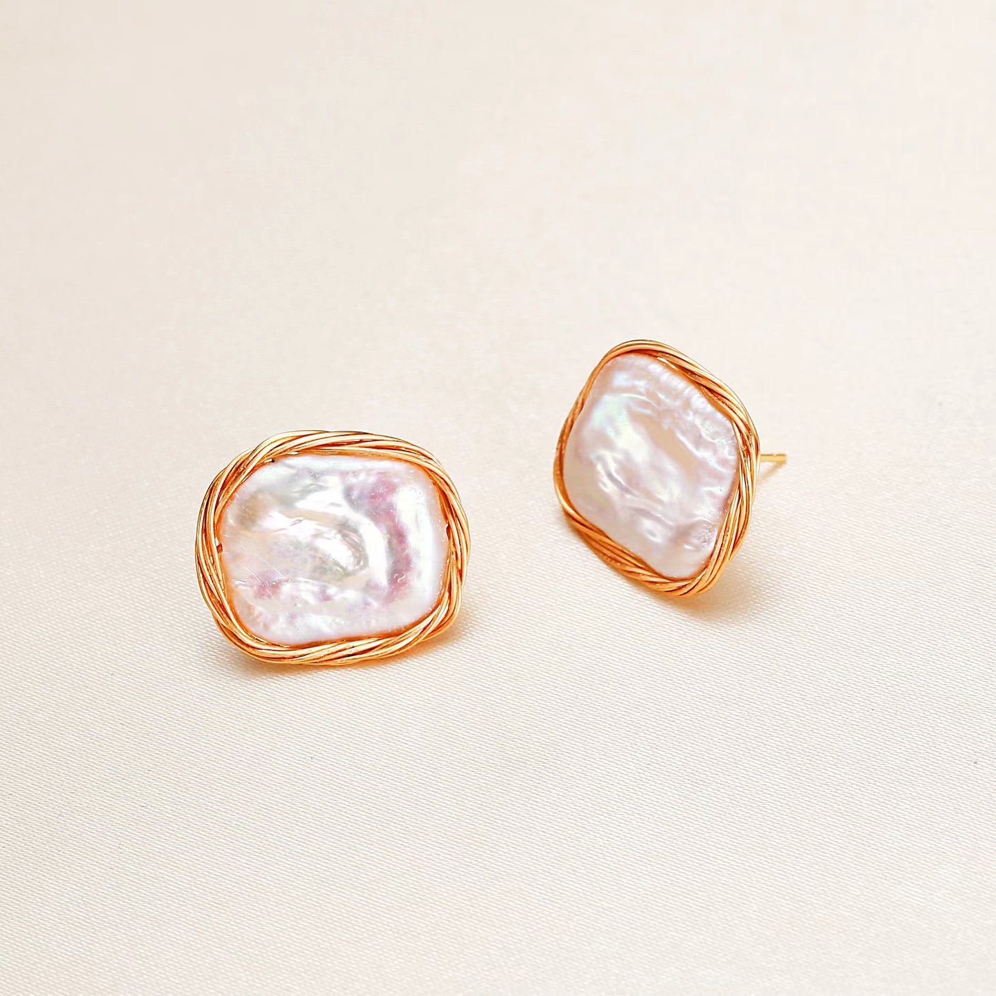 (J025)  Rectangular baroque set - pendant & stud