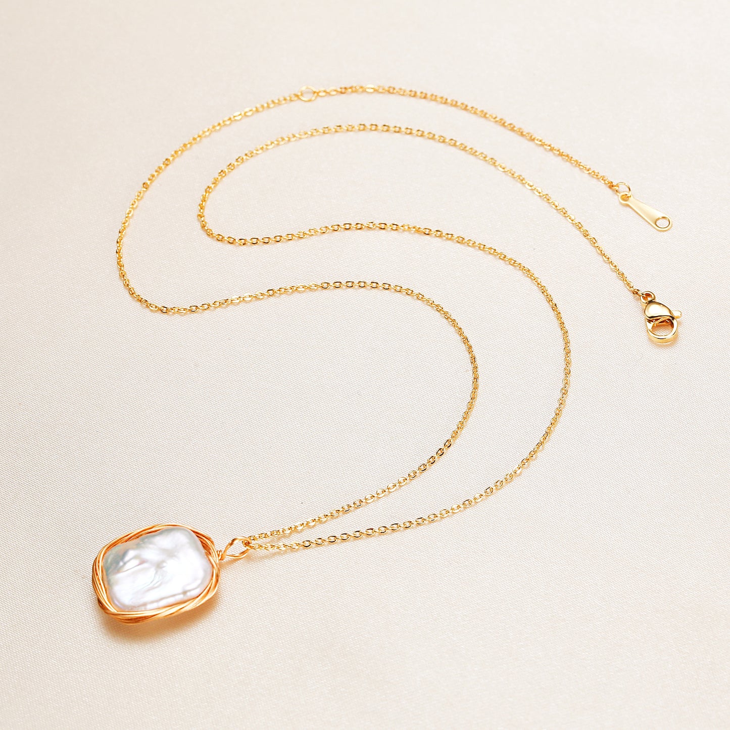 (J025)  Rectangular baroque set - pendant & stud