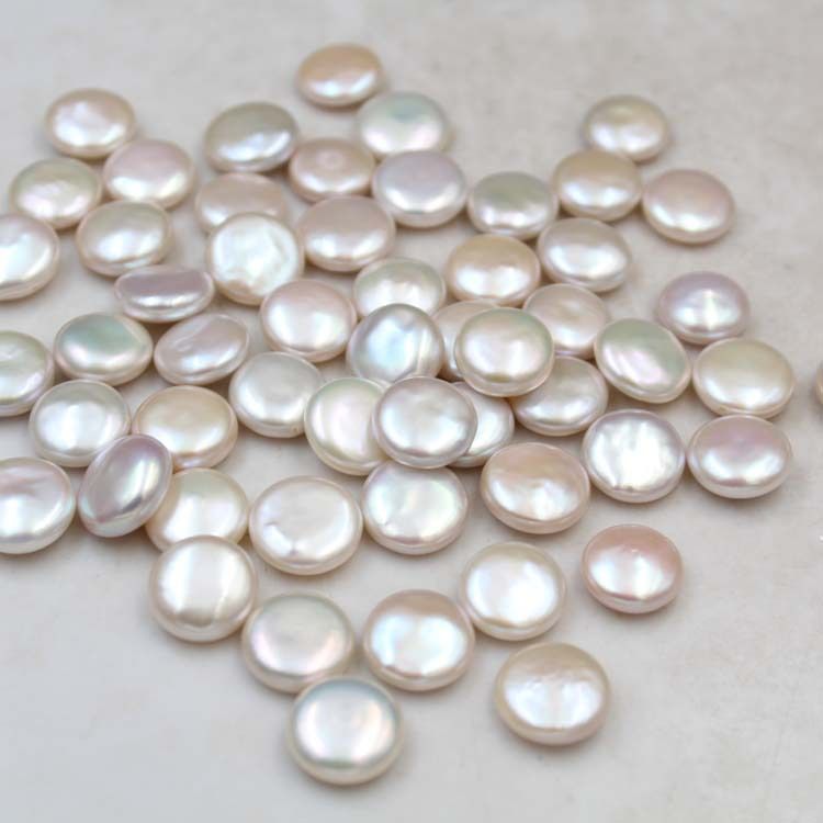 【Live】New Baroque Pearls of "BUTTON" Shape ○ (irregular shapes, one oyster—3-6pcs button)