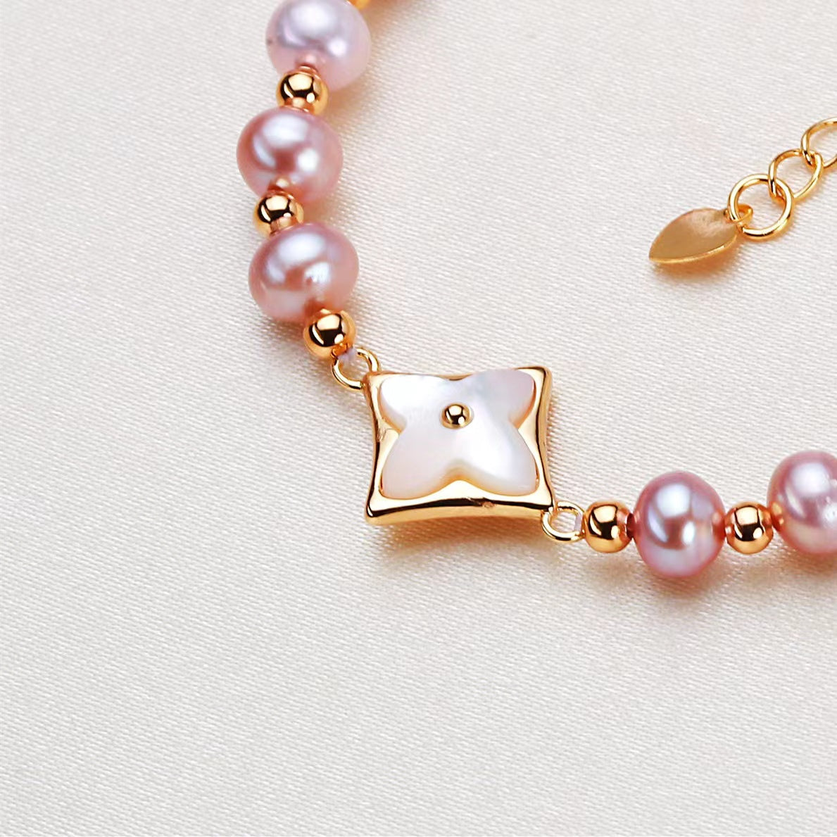 (B020) Purple pearl flower bracelet